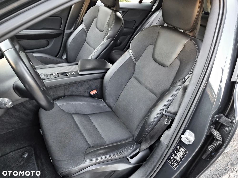 Volvo V60 T5 Geartronic Momentum - 20