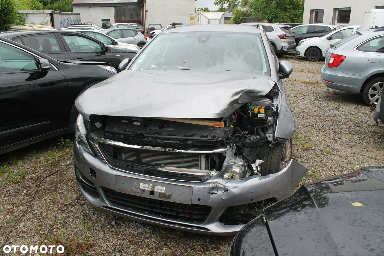 Peugeot 308 - 2