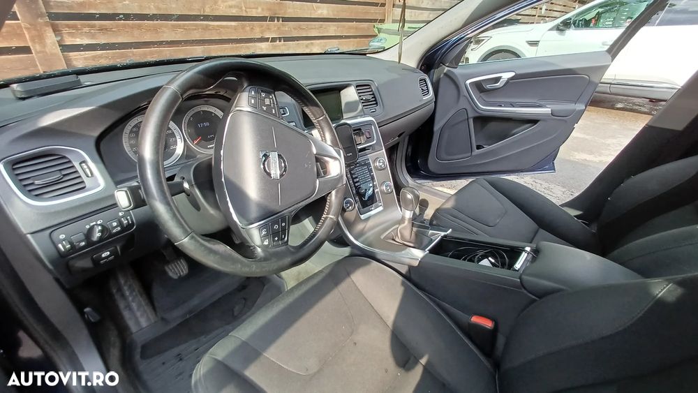 Volvo V60 DRIVe Start-Stop Basic - 8