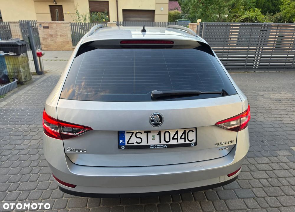 Skoda Superb 2.0 TDI 4x4 DSG Ambition - 7