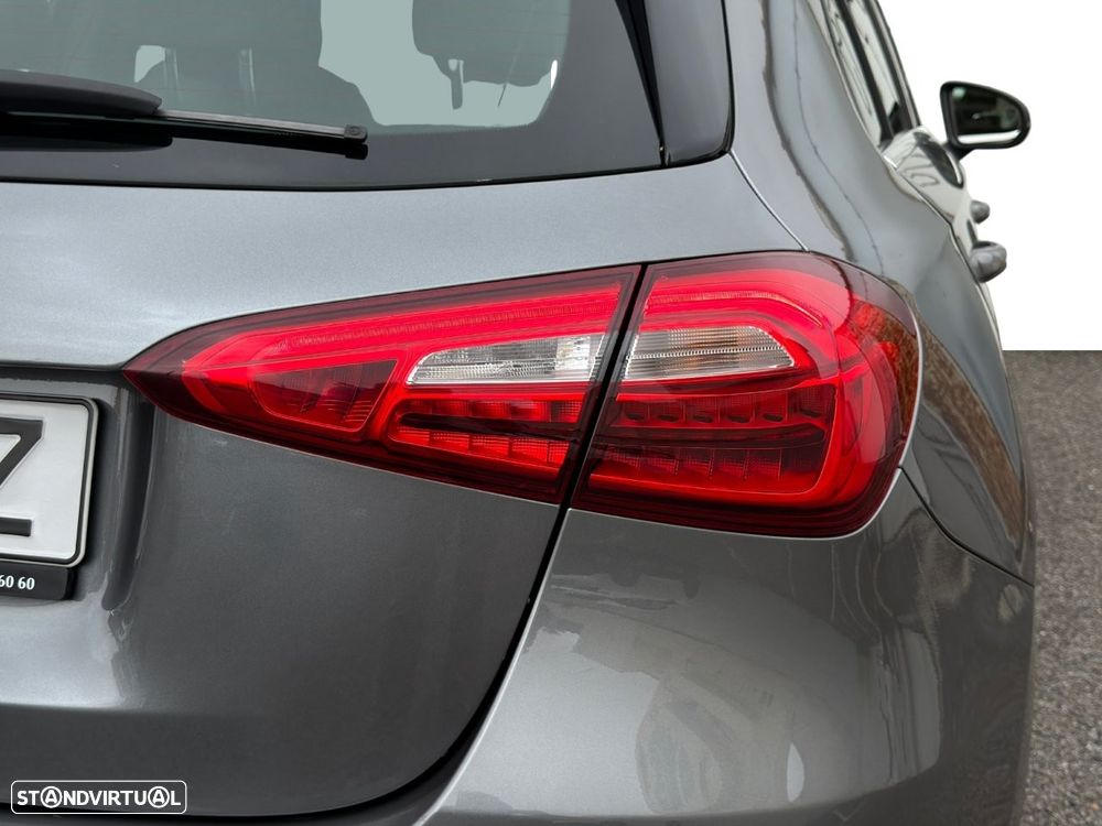 Mercedes-Benz A 160 d Style Plus - 35