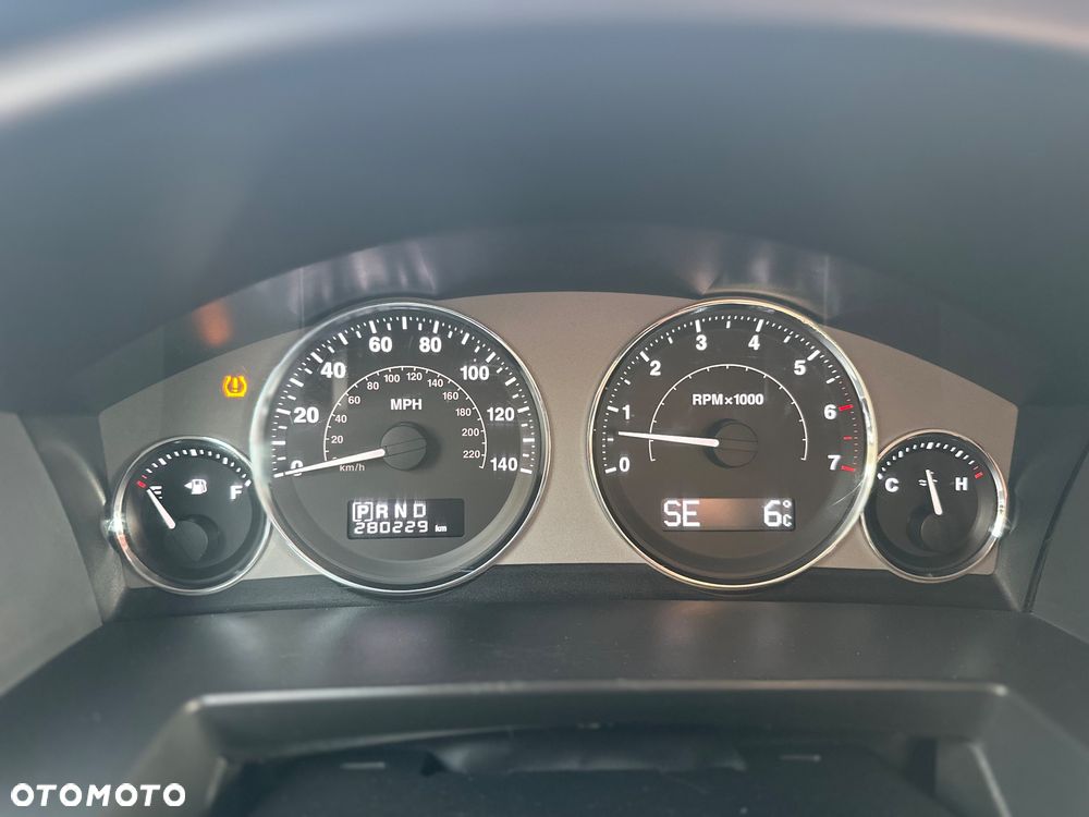 Jeep Commander 5.7 V8 HEMI Automatik Limited - 16