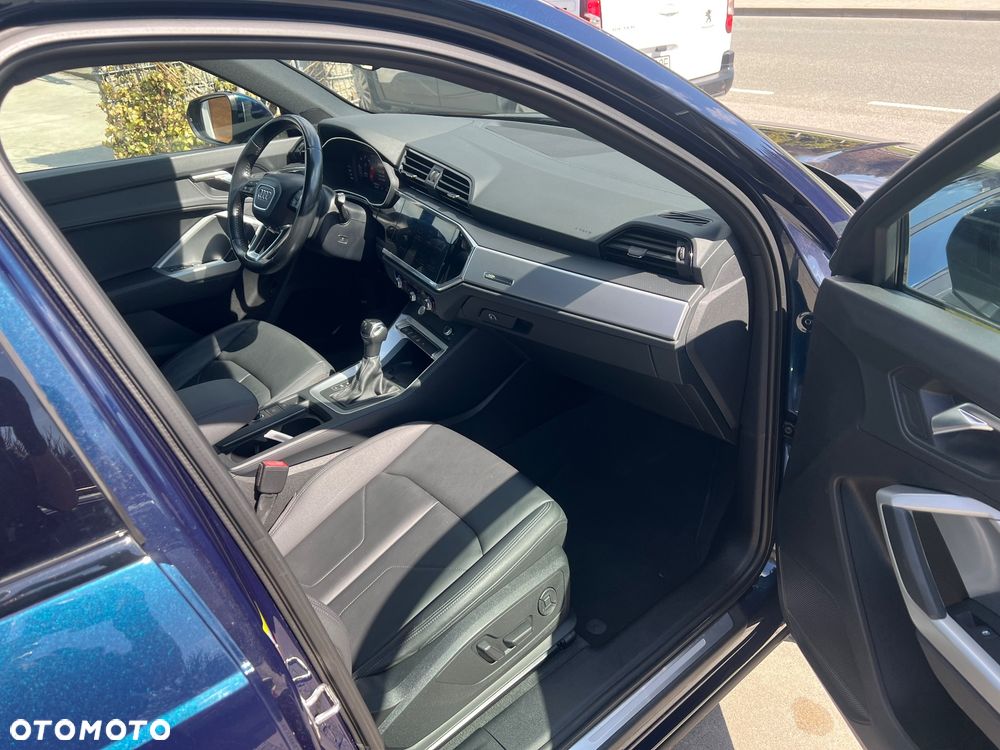 Audi Q3 35 TDI Advanced S tronic - 36