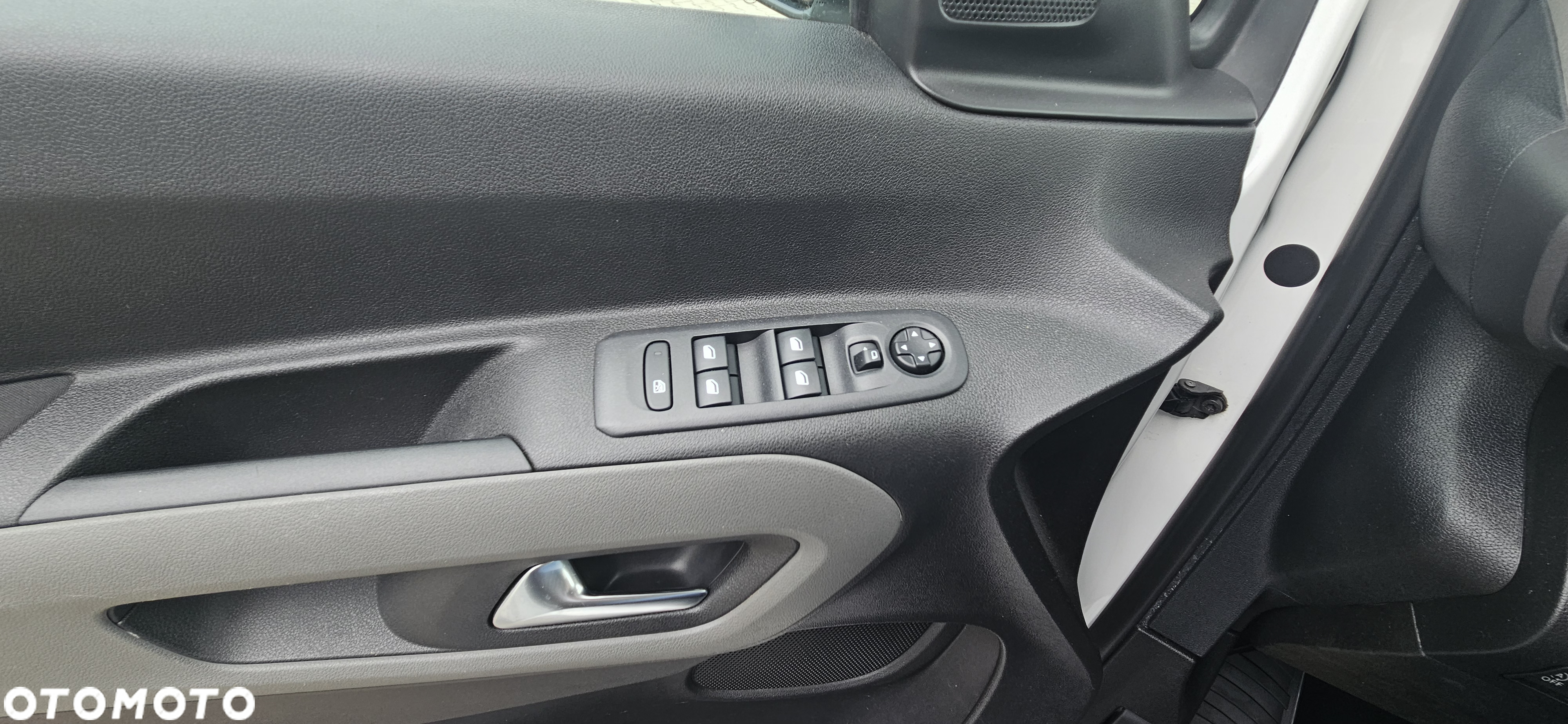 Peugeot Rifter 1.5 BlueHDI Active - 20