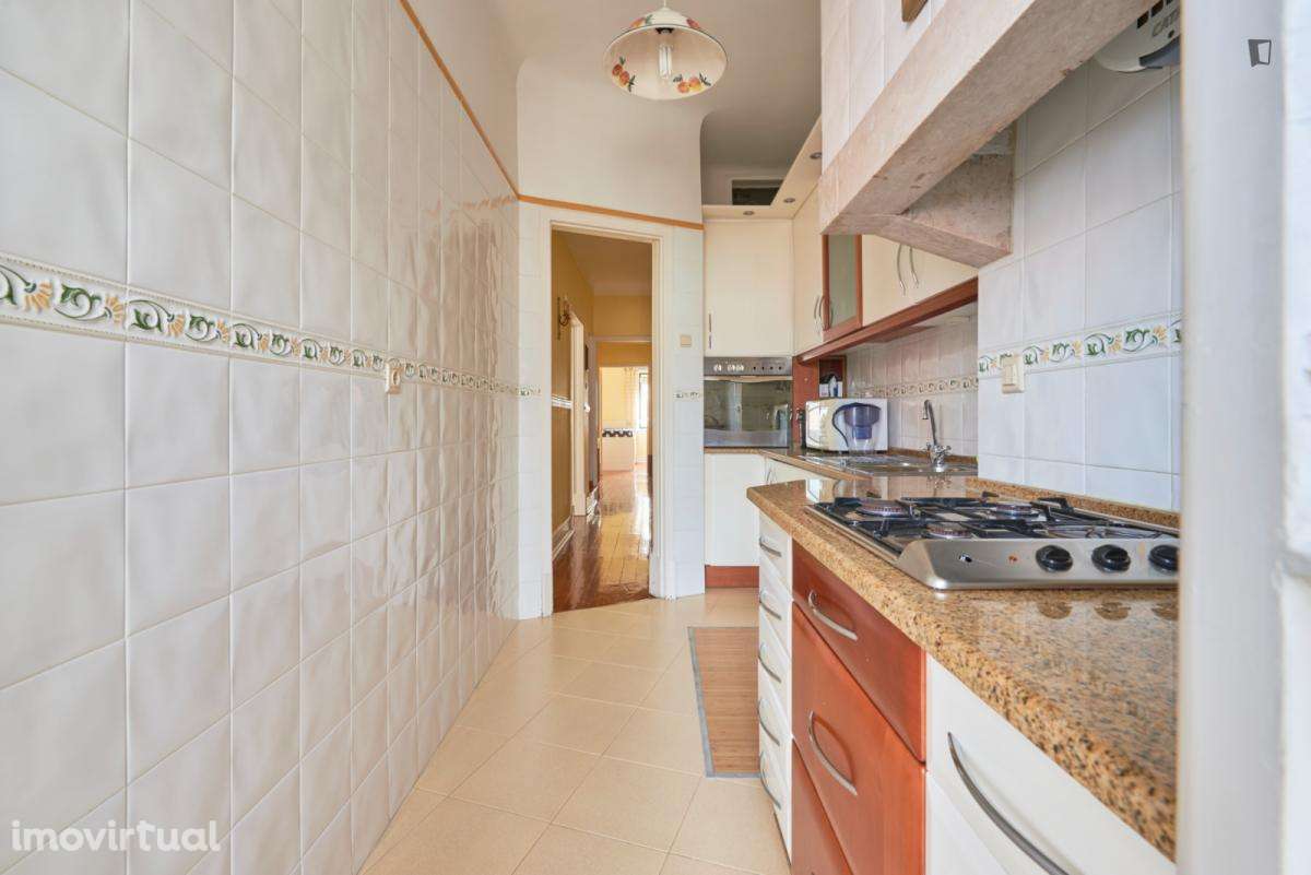 Apartamento com 3 quartos - localizado em Campo de Ourique Lisbon - Grande imagem: 4/60