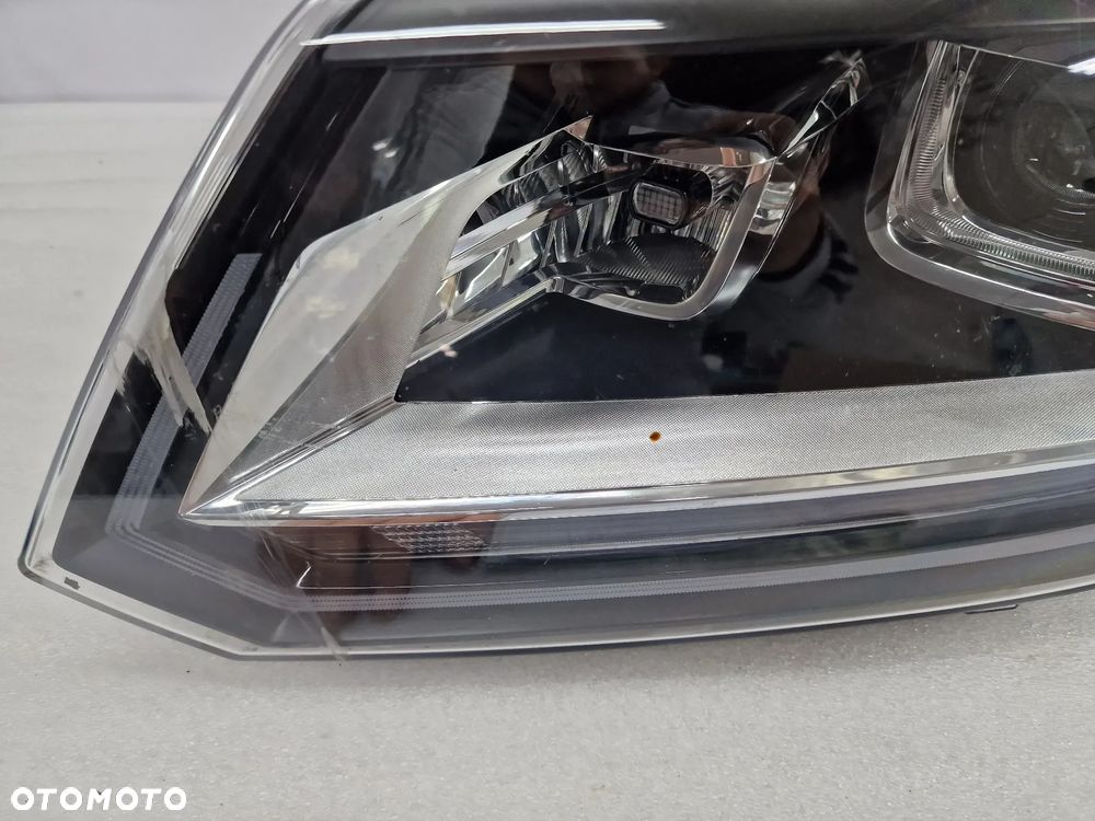 VW AMAROK I LIFT 2H3 16- LEWA LAMPA PRZEDNIA PRZÓD  XENON , NR 2H3941031B , NR AUKCJI LA86 - 5