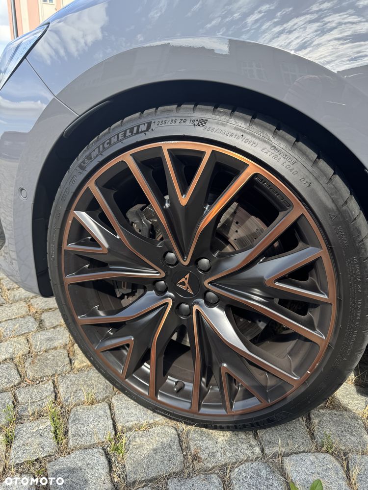 Cupra Leon Sportstourer 2.0 TSI 4Drive VZ DSG - 24
