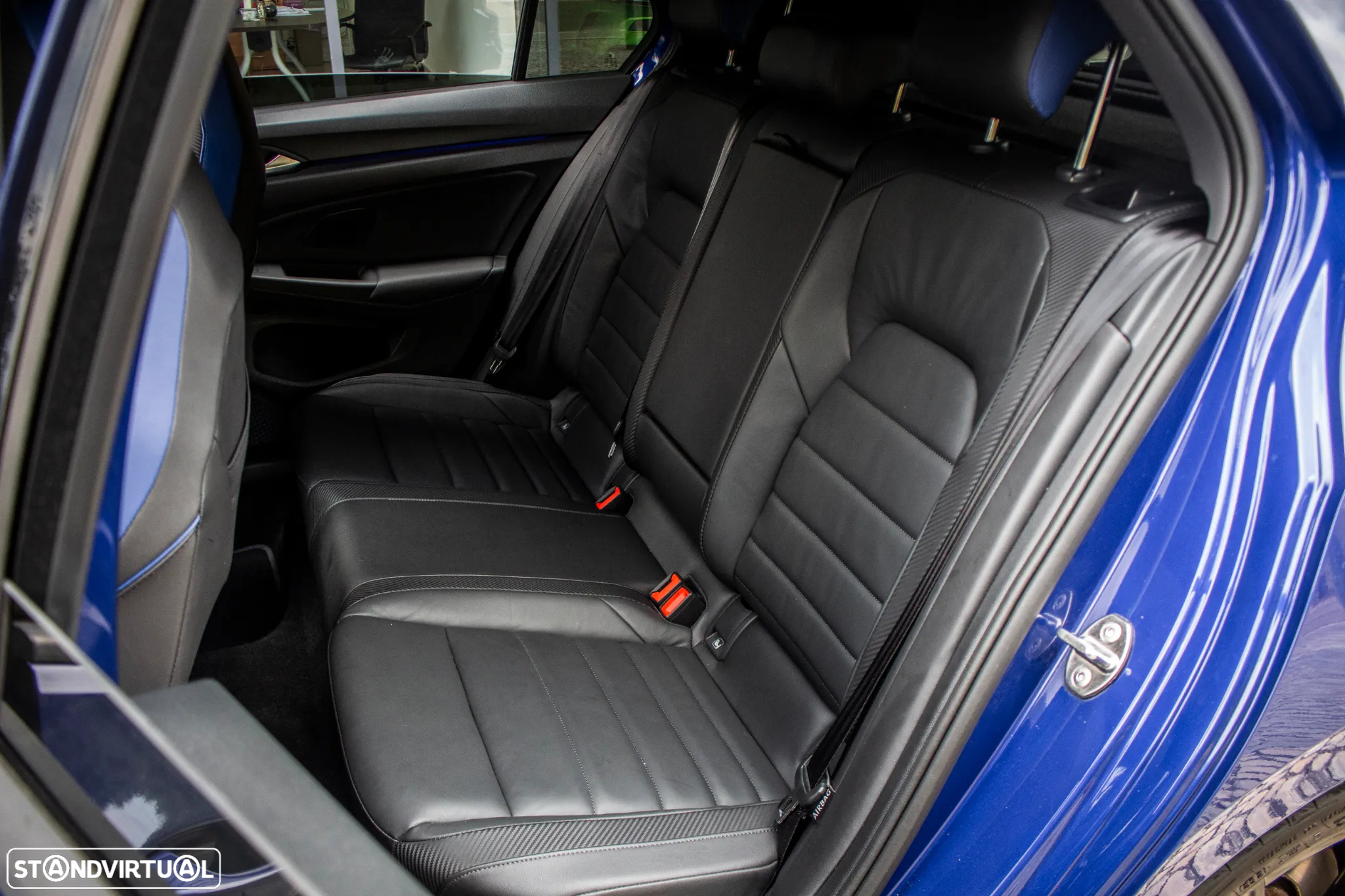 VW Golf 2.0 TSI R DSG - 32