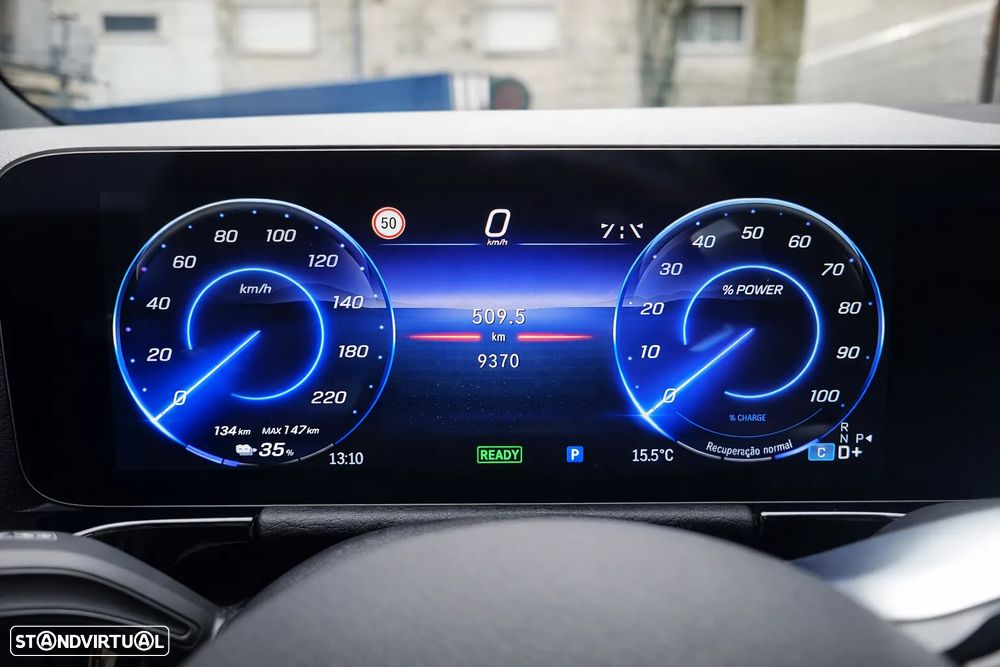 Mercedes-Benz EQA 300 4Matic AMG Line - 13