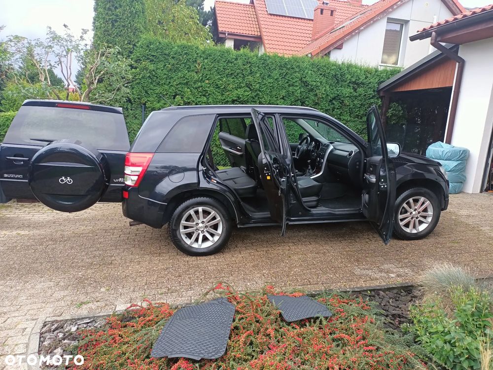 Suzuki Grand Vitara 2.0 - 14