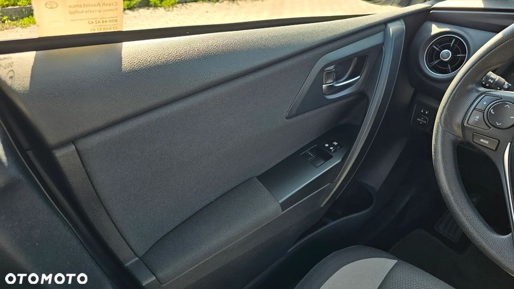 Toyota Auris 1.33 VVT-i Active - 16