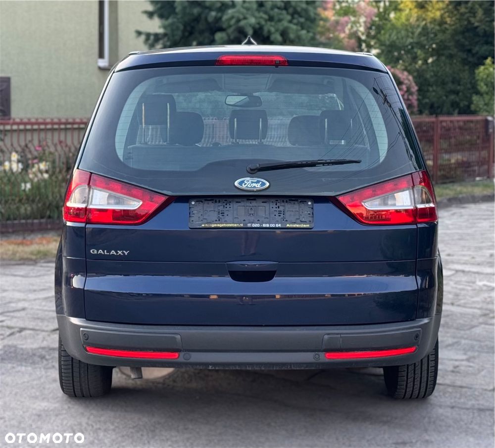 Ford Galaxy 2.0 Ghia - 6