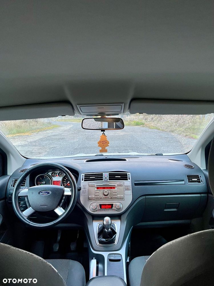 Ford Kuga - 15