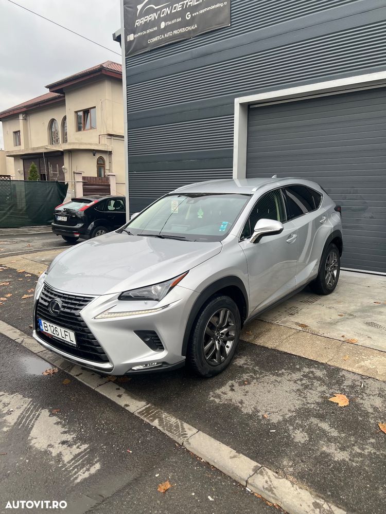 Lexus Seria NX 300h AWD Business Plus - 1