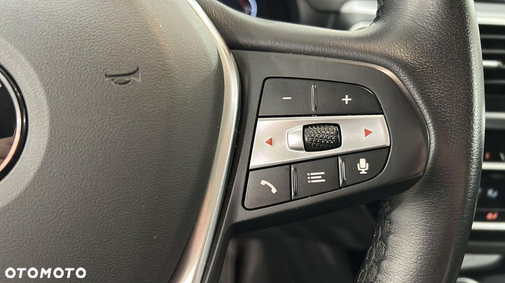 BMW X3 xDrive20i - 23