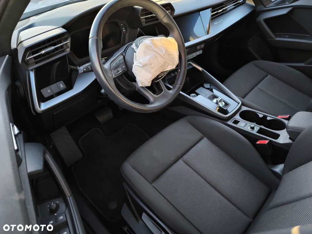 Audi A3 Sportback 35 TFSI S tronic - 7