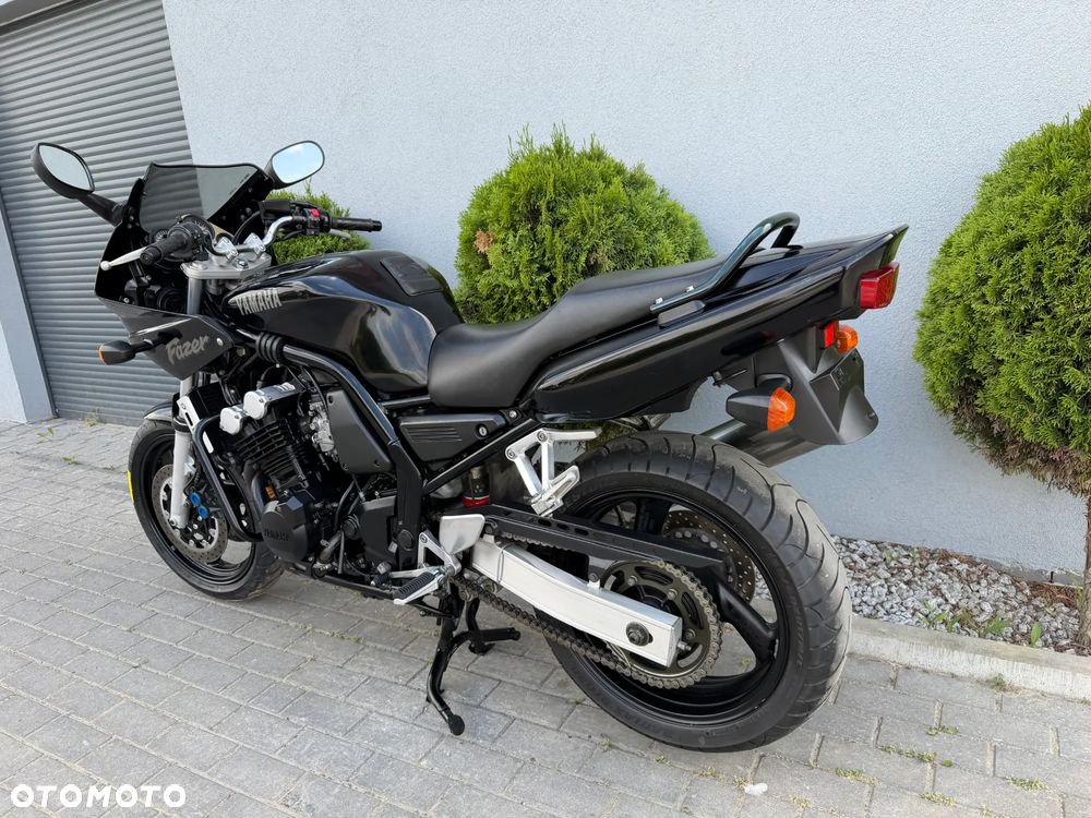 Yamaha FZS - 29