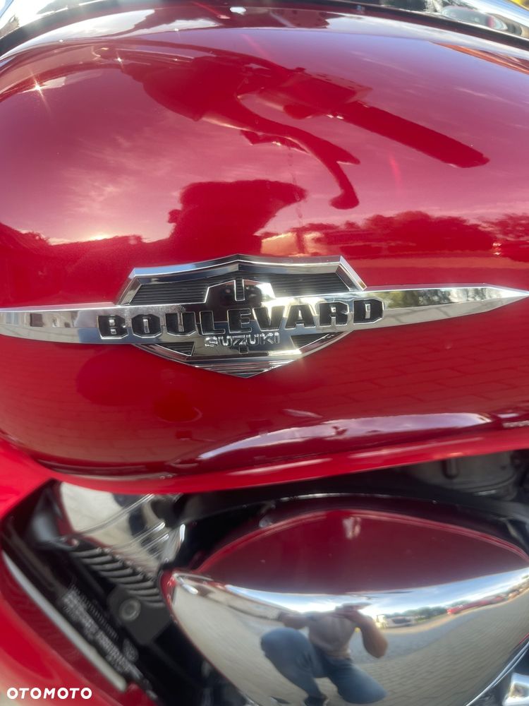 Suzuki Intruder - 4