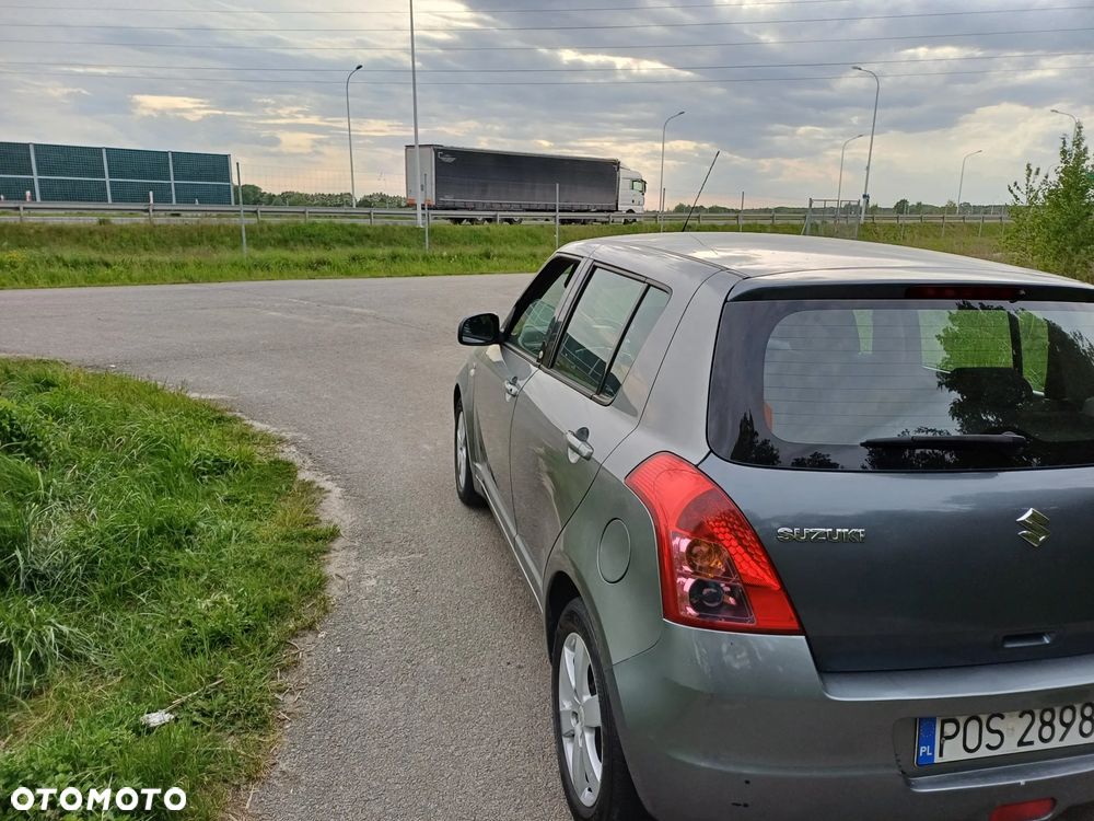 Suzuki Swift 1.3 DDiS GLX / Comfort - 12