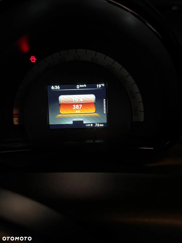 Smart Fortwo EQ - 16