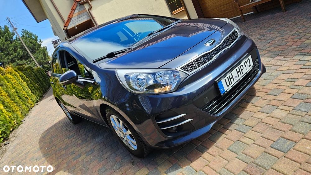 Kia Rio - 11