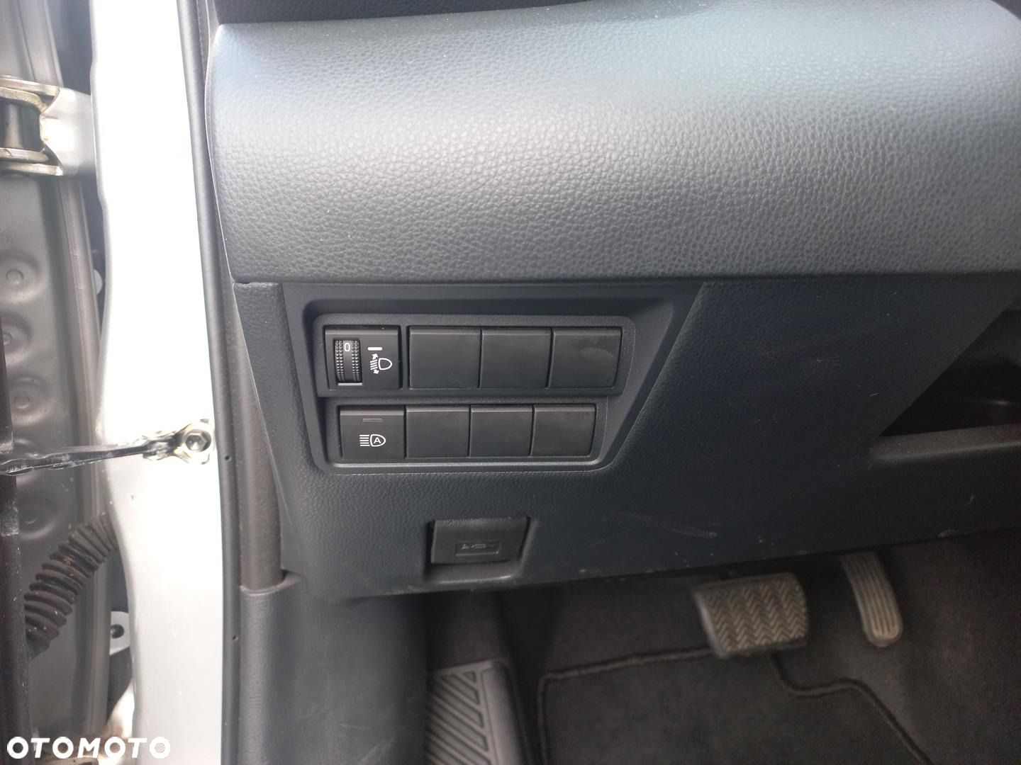 Toyota Yaris Hybrid 1.5 Comfort - 20