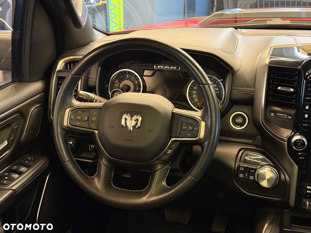 Dodge RAM 5.7 4x4 - 24