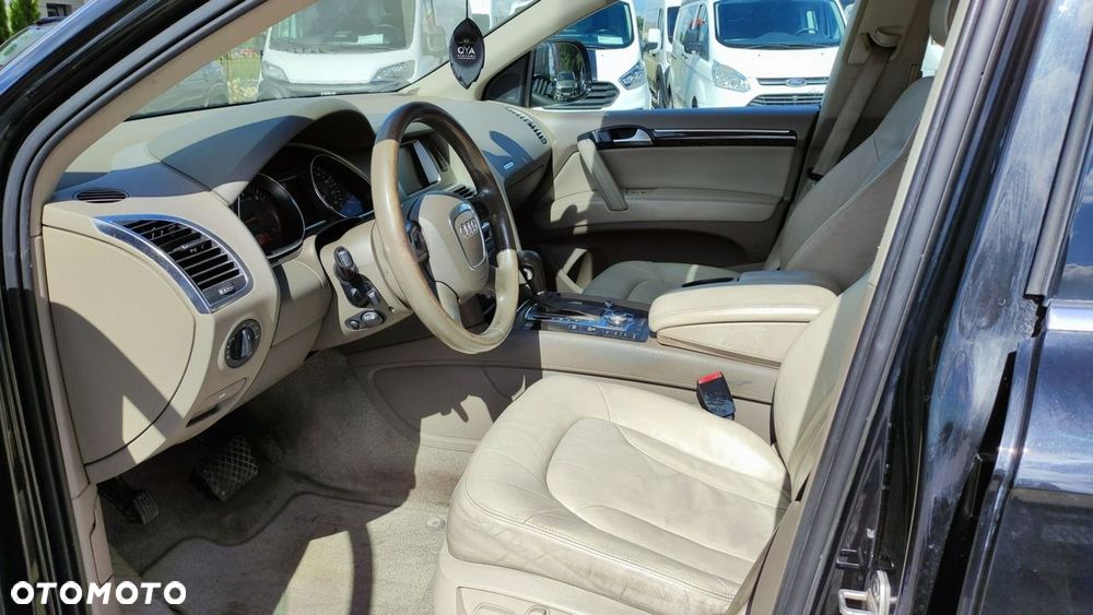 Audi Q7 - 6