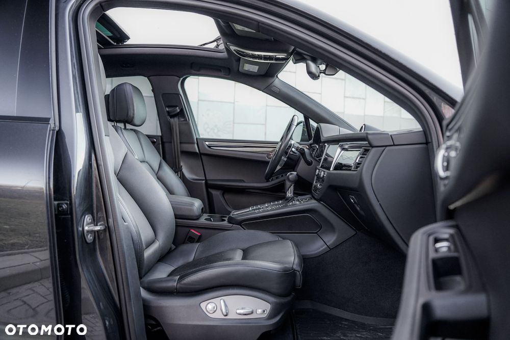 Porsche Macan - 38