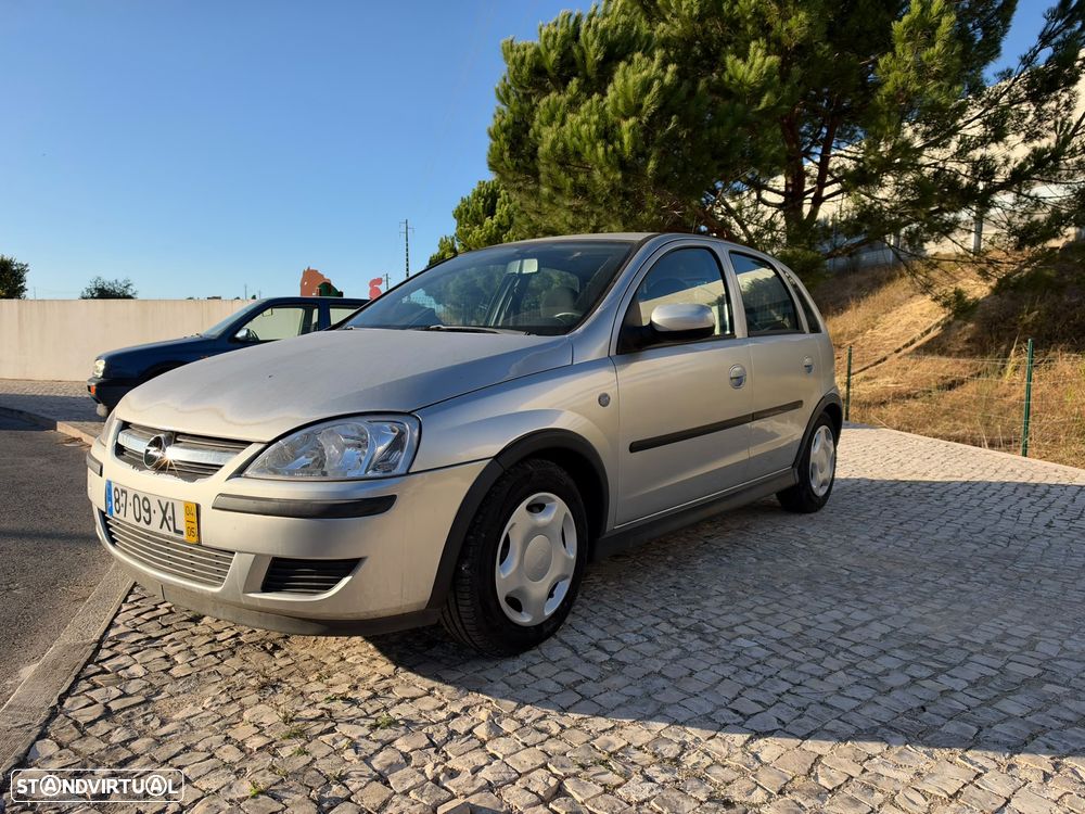 Opel Corsa 1.2 16V Confort - 2