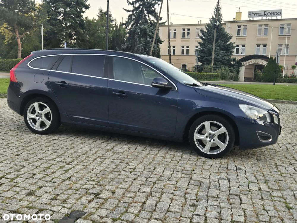 Volvo V60 - 16
