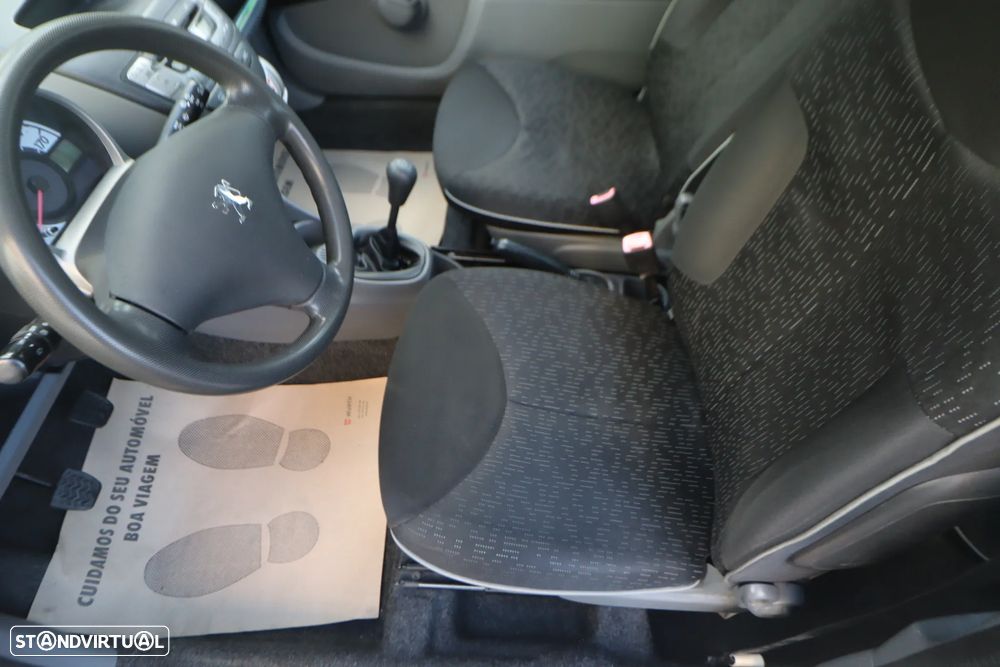 Peugeot 107 1.0 Trendy - 20