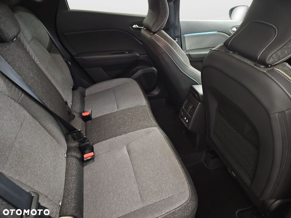 Renault Captur - 32