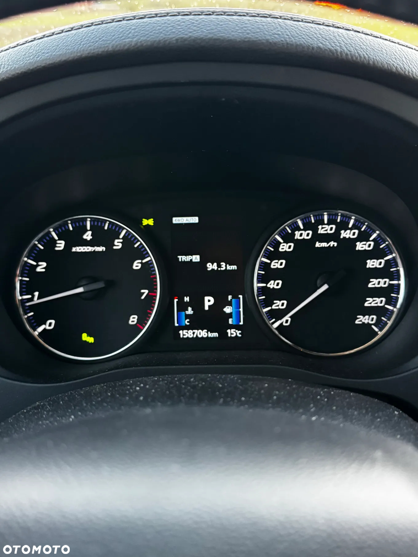 Mitsubishi Outlander 2.0 Instyle + 4WD CVT - 10