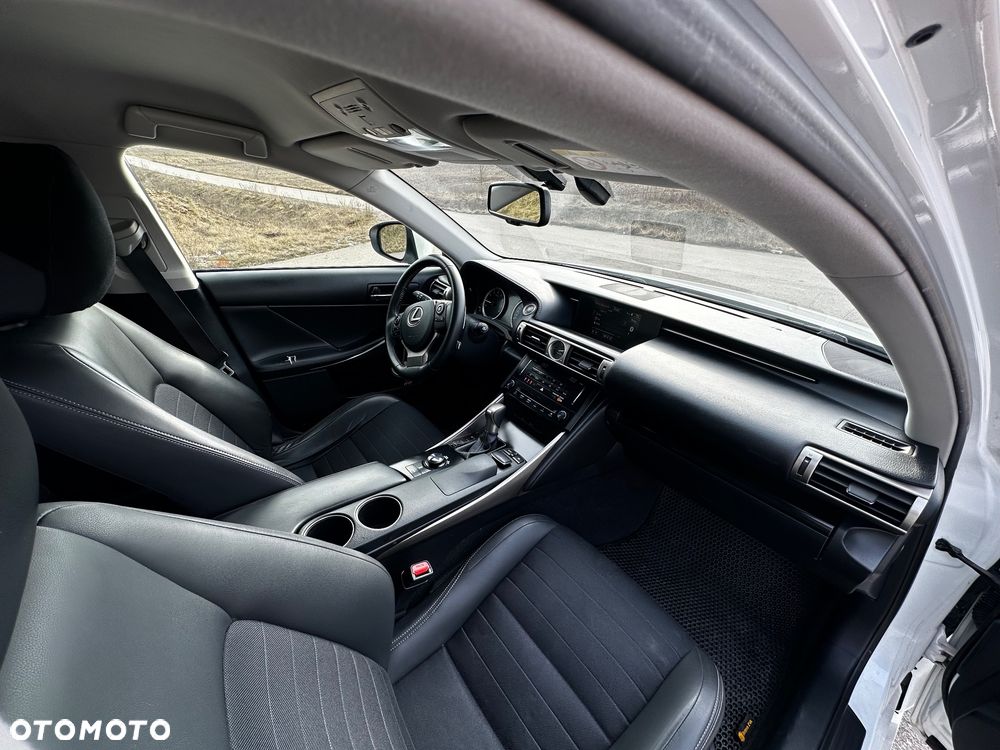 Lexus IS 250 Elegance - 10