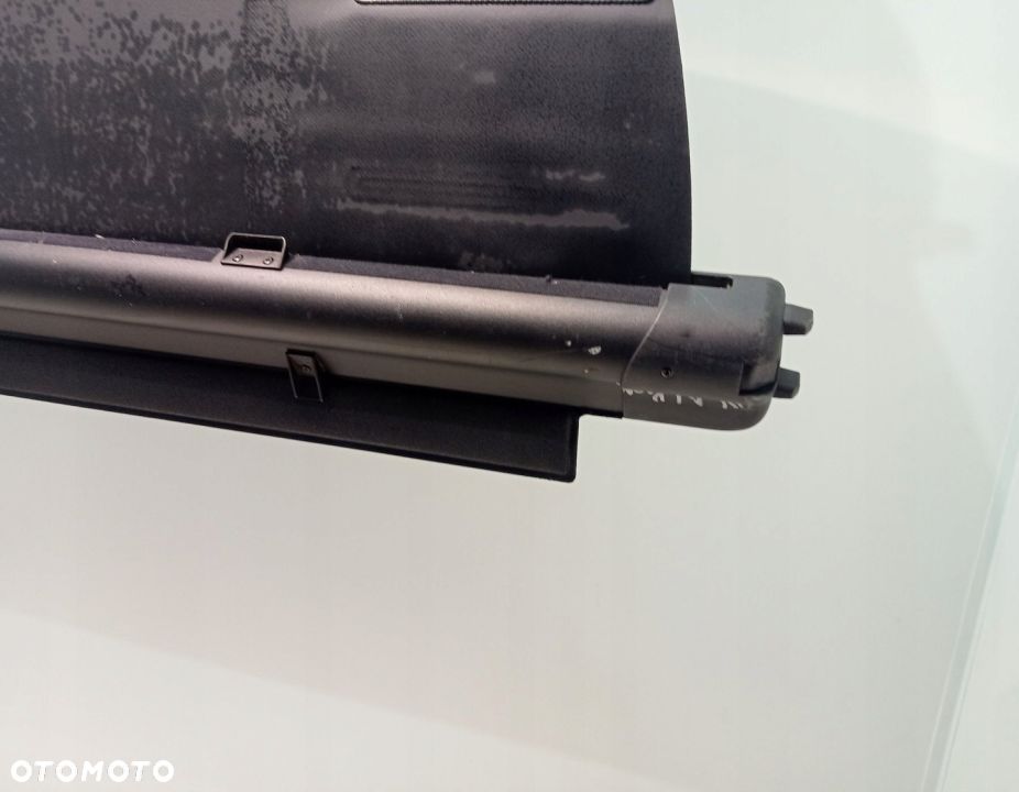 ROLETA BAGAŻNIKA TOYOTA AVENSIS T27 KOMBI - 2