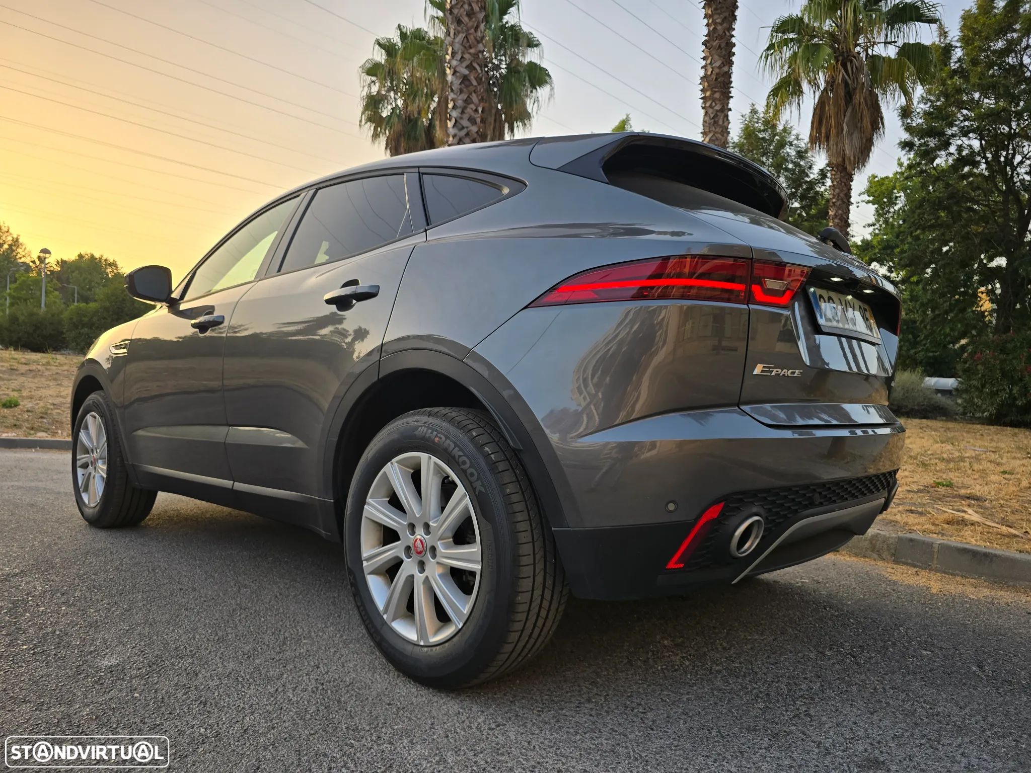 Jaguar E-Pace 2.0 i4D S - 1