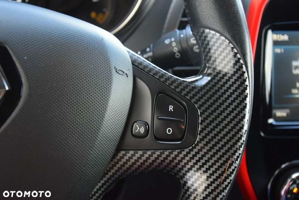 Renault Captur TCe 120 EDC Helly Hansen - 25