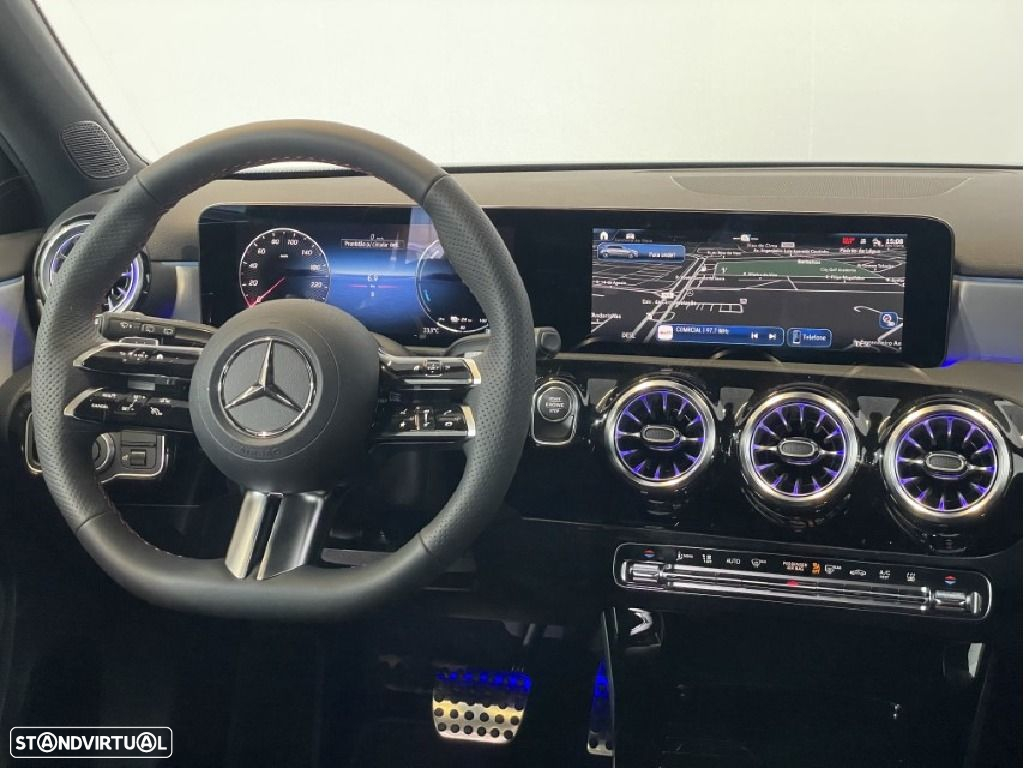 Mercedes-Benz A 250 e - 12