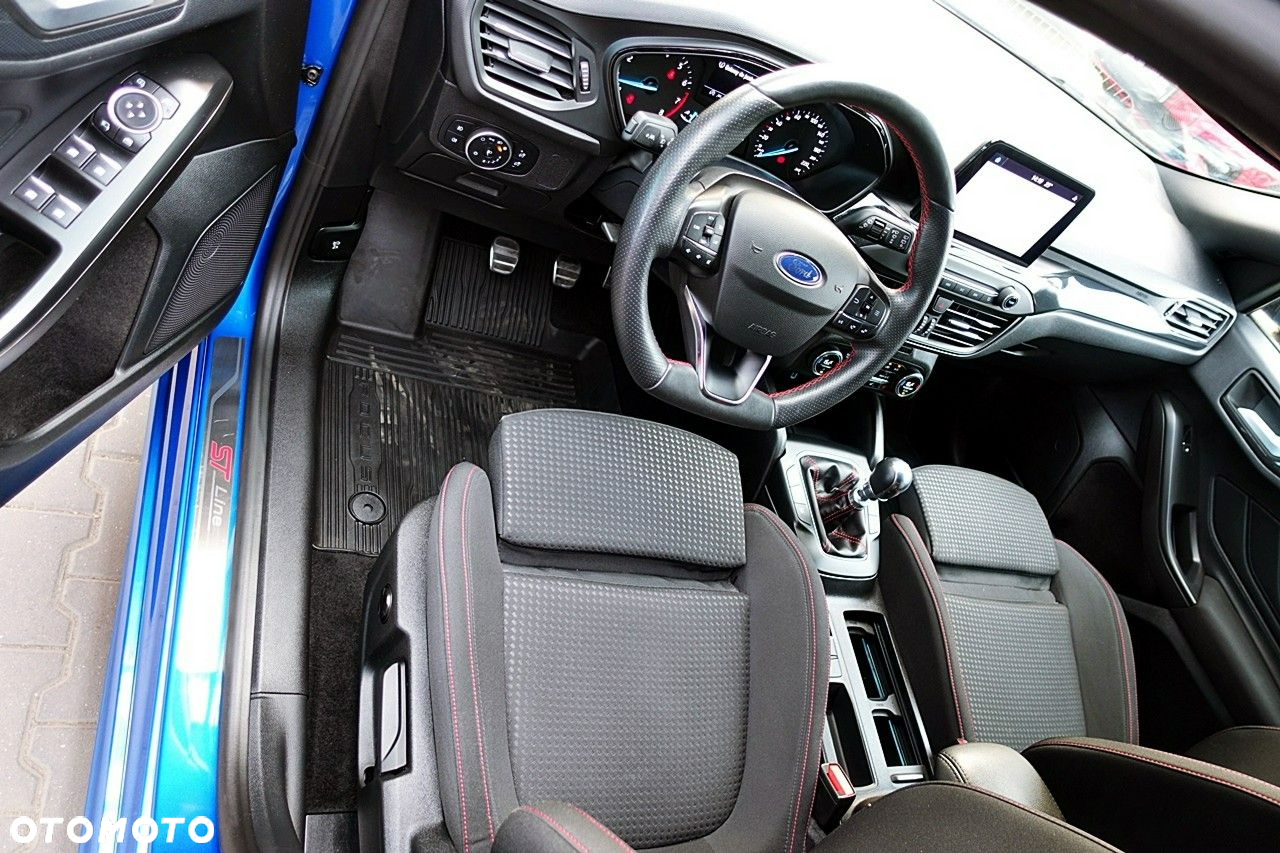 Ford Focus - 16