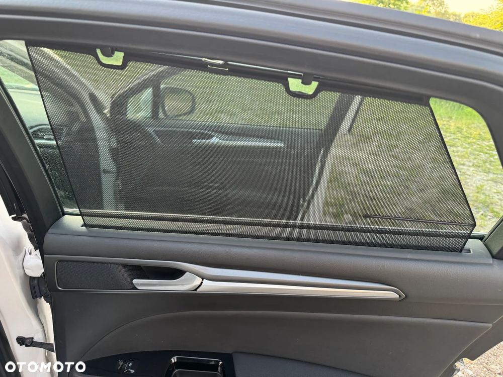 Ford Mondeo 2.0 EcoBoost Titanium - 10