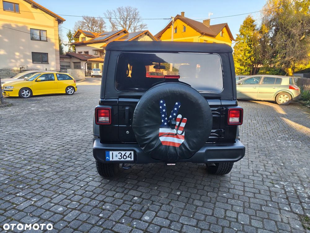 Jeep Wrangler - 5