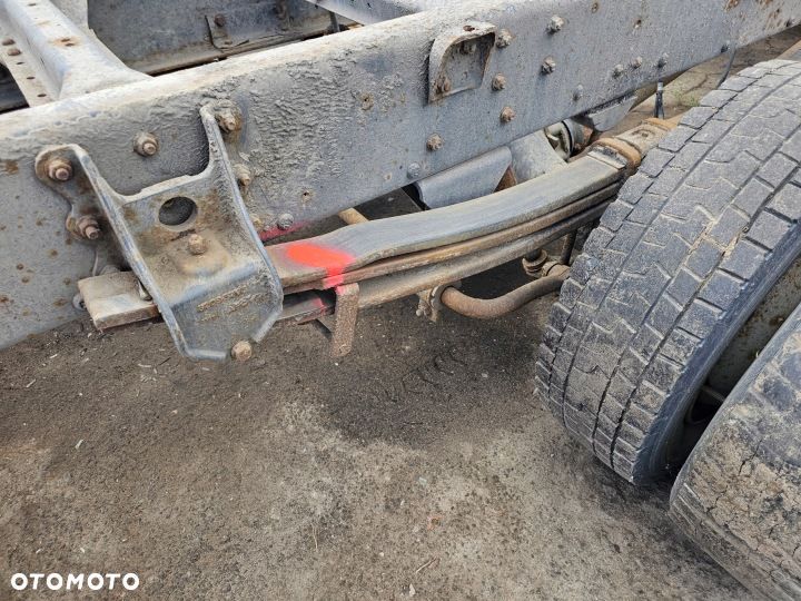 RESOR TYLNY TYŁ LEWY PRAWY 3 PIÓRA 8 cm RENAULT MIDLUM GAMA D FELGI 19,5 - 2