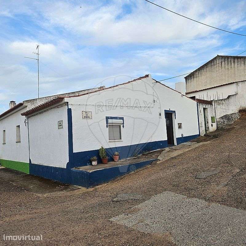 Moradia T1 para venda - Grande imagem: 2/9