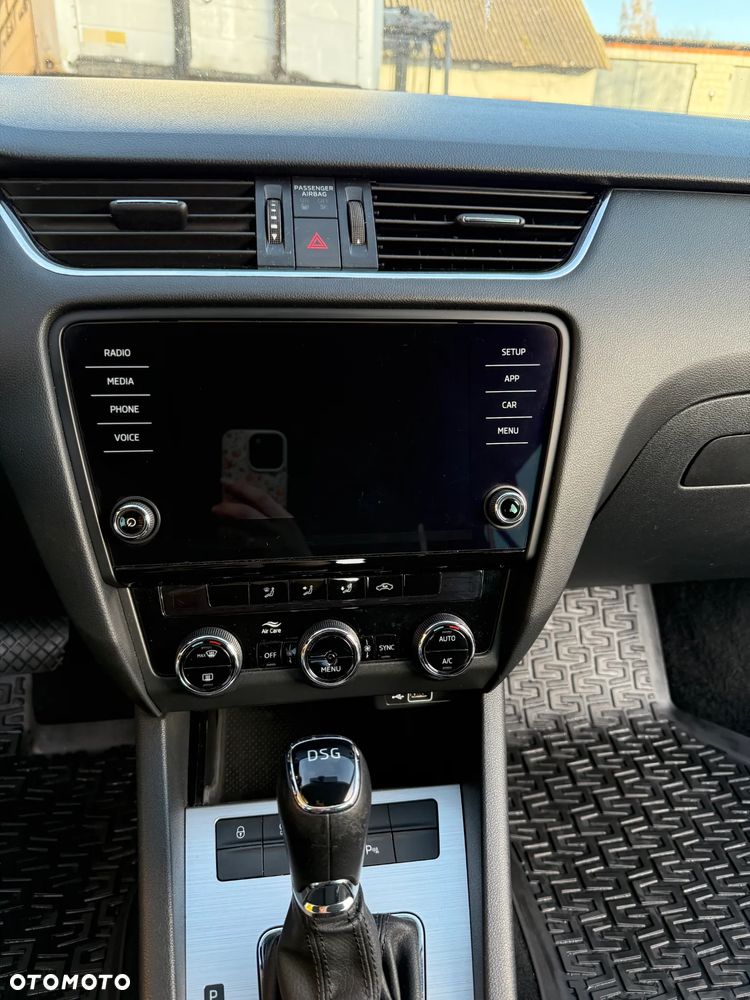 Skoda Octavia 1.4 TSI Ambition DSG - 6