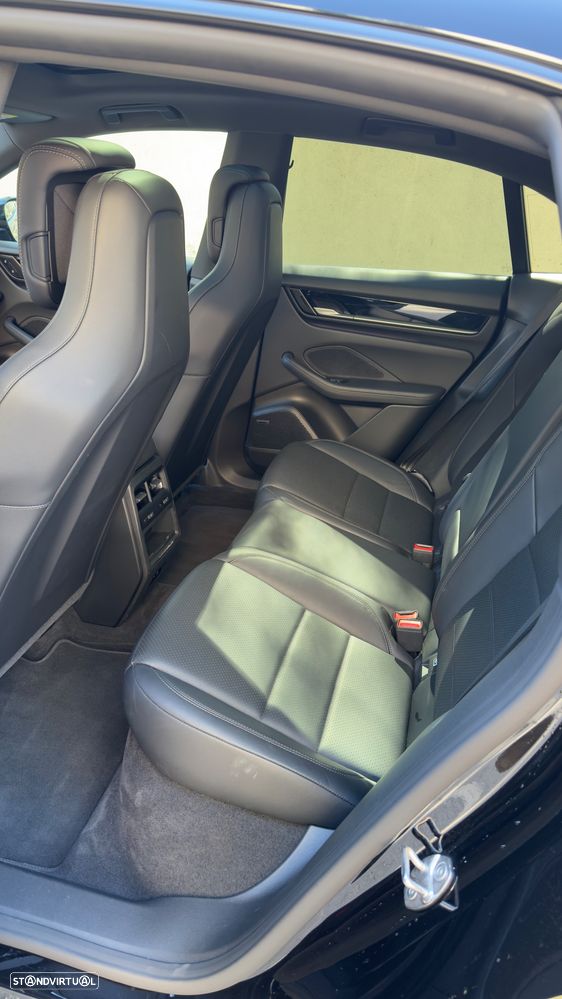 Porsche Macan Electric 4 - 26