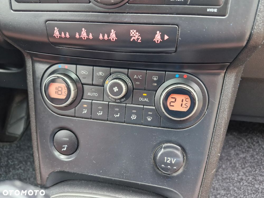Nissan Qashqai 2.0 4 x 4 tekna - 13