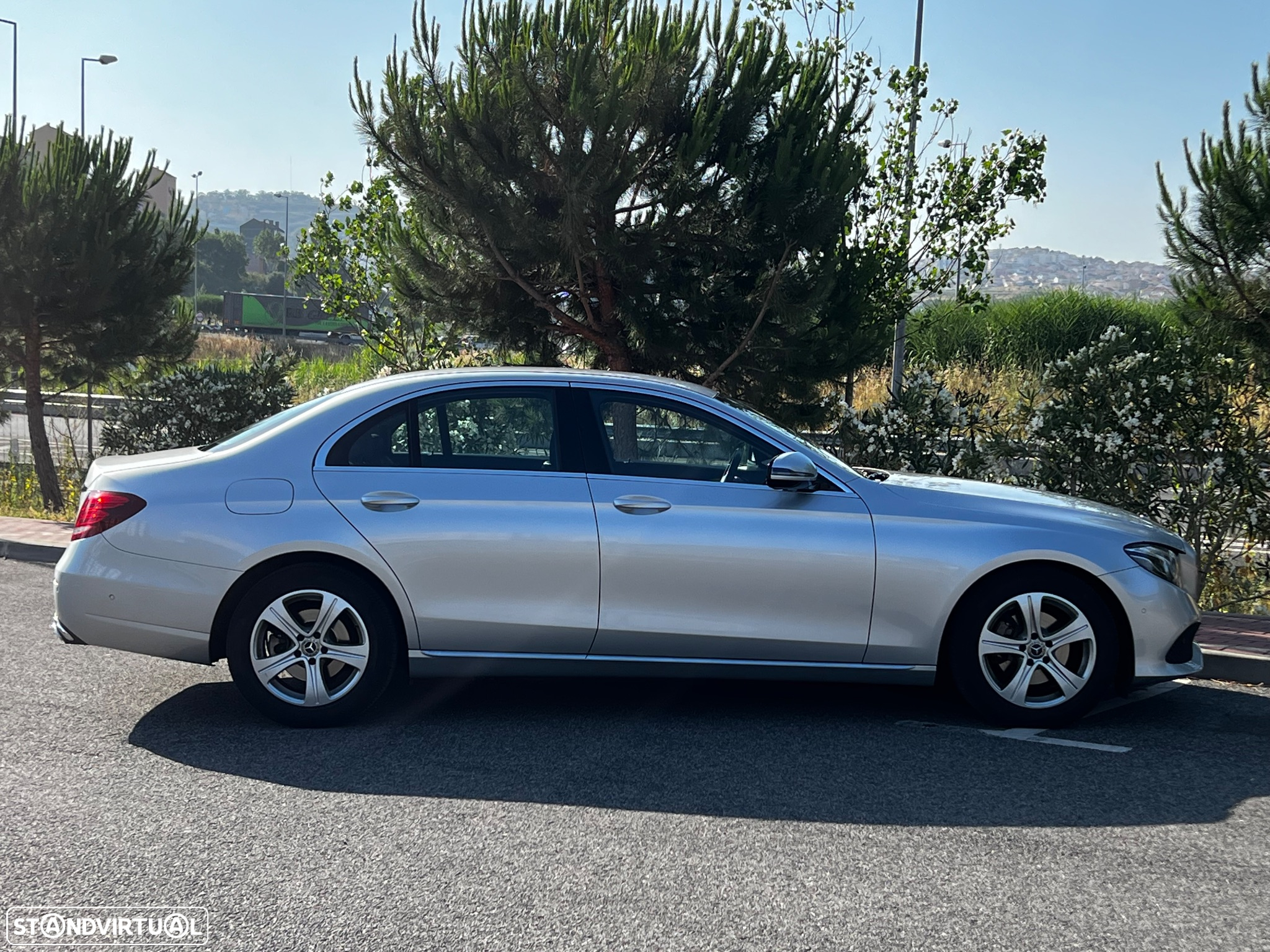 Mercedes-Benz E 220 d Avantgarde - 8