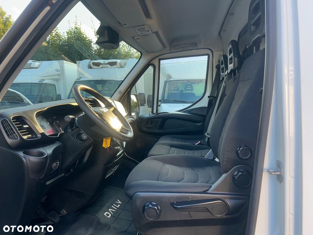 Iveco Daily - 12