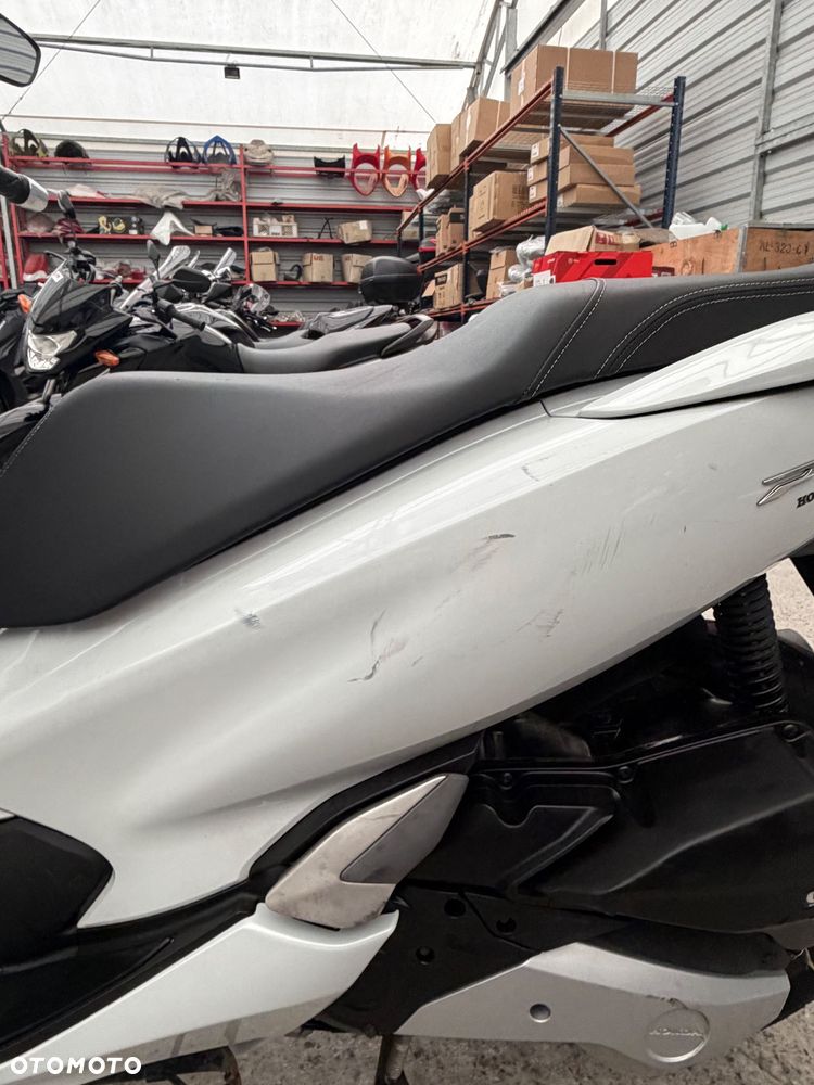 Honda PCX - 16